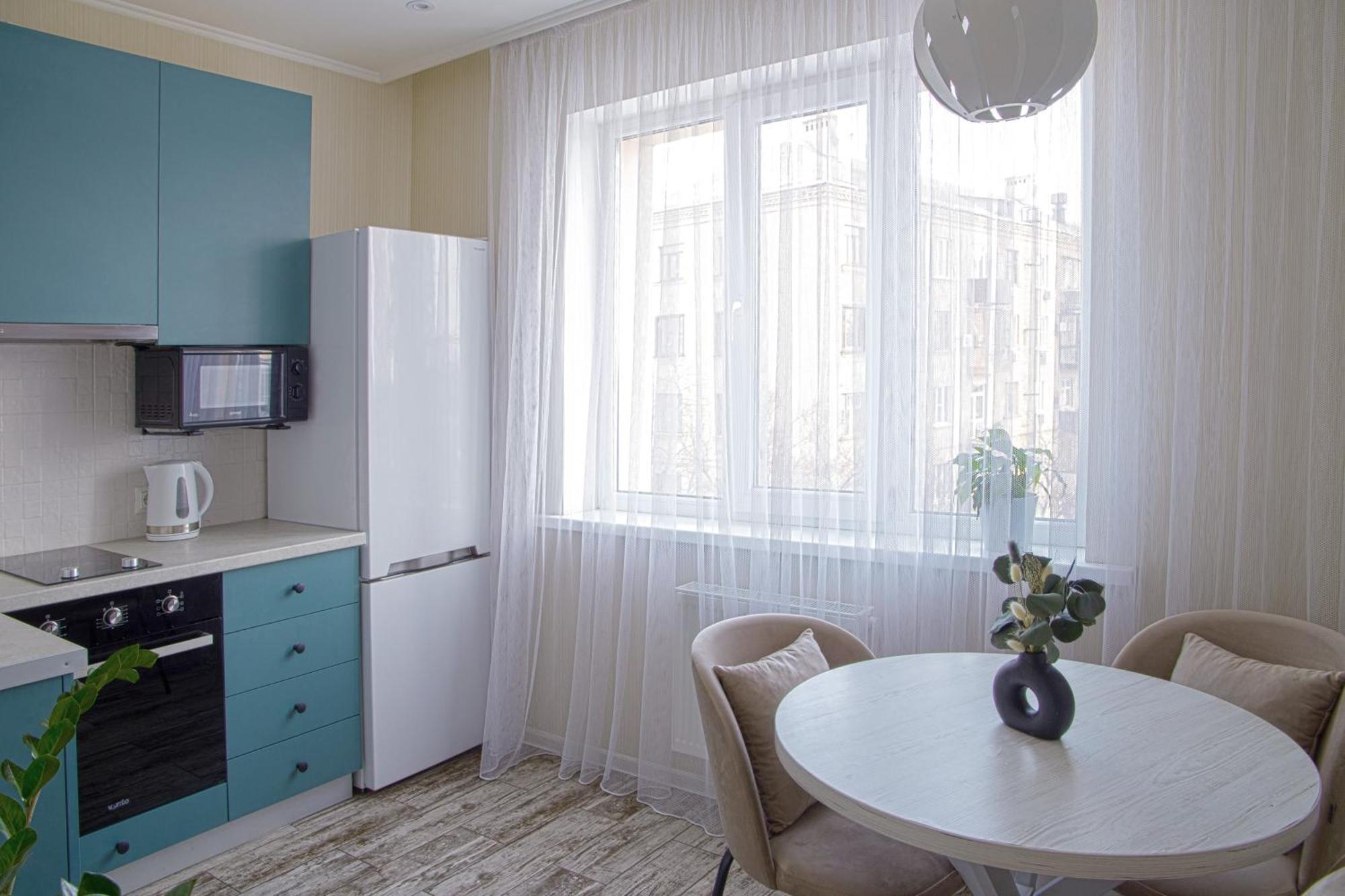 Аппартаменты Металлист Посуточно Vip Kharkiv Bagian luar foto